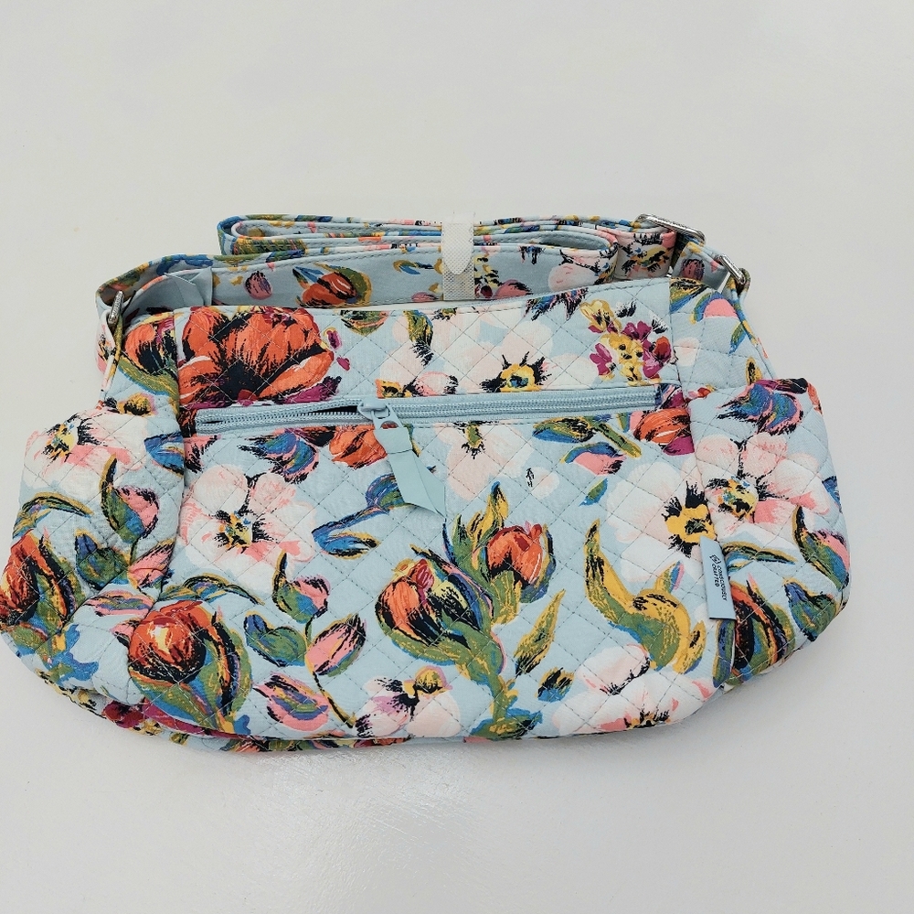 Vera Bradley On The Go Crossbody Sea Air Floral NWT